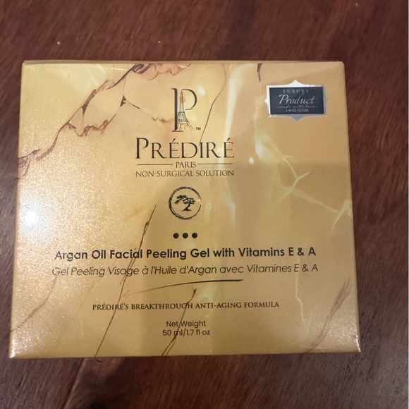 Prédiré Argan Oil Facial Peeling Gel with Vitamins E & A - Gold